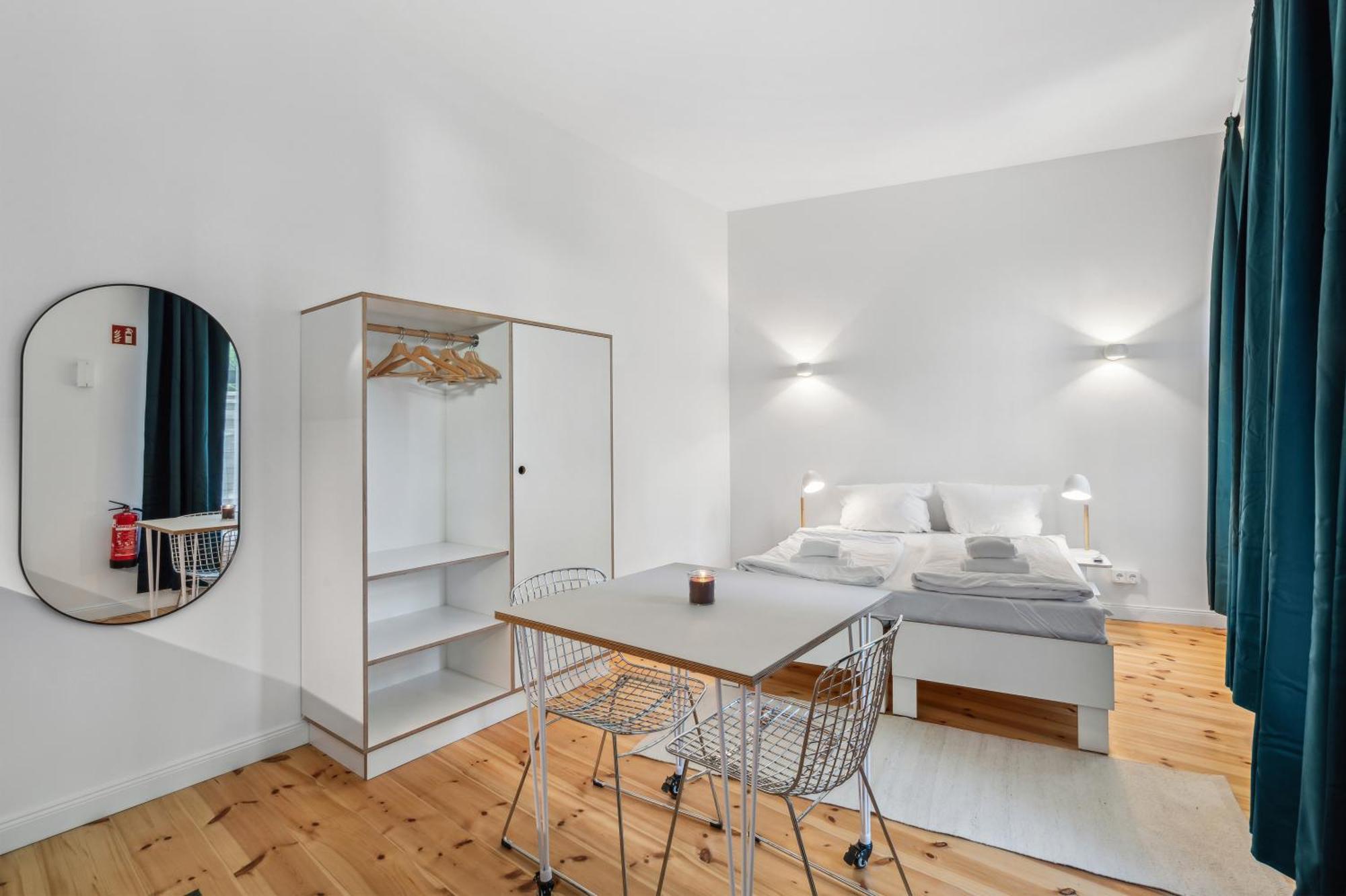 Madflats Hotel-Apartments S-Bahn Friedenau Berlin Exterior photo